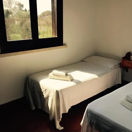 Mara Villa *